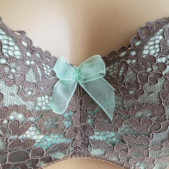 B.temp'd Lace Underwire Bra 32DD - Picture 8 of 10